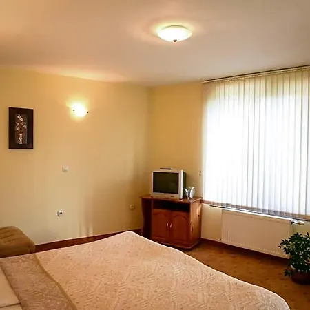 Hotell Lina 3*